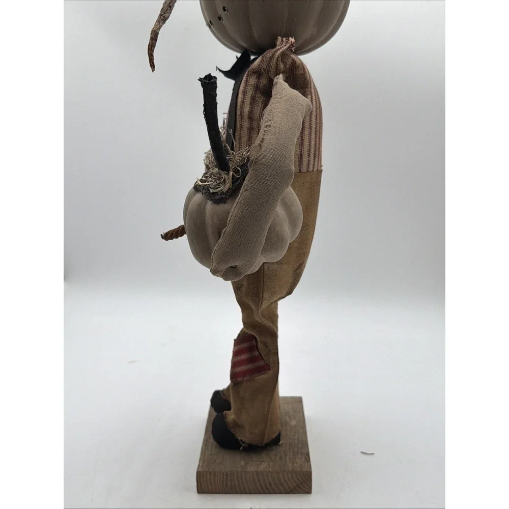 Primitive Folk Art Winter Doll 23
